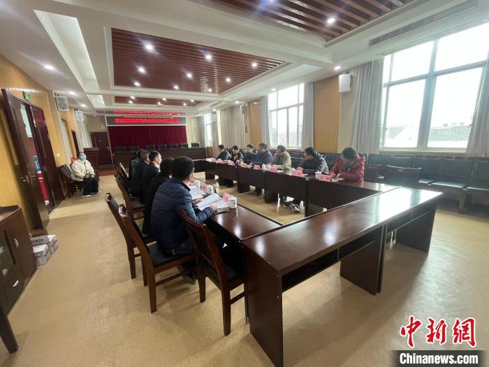 寧波大學(xué)東海研究院召開相關(guān)工作會議。(資料圖) 寧波大學(xué)東海研究院供圖