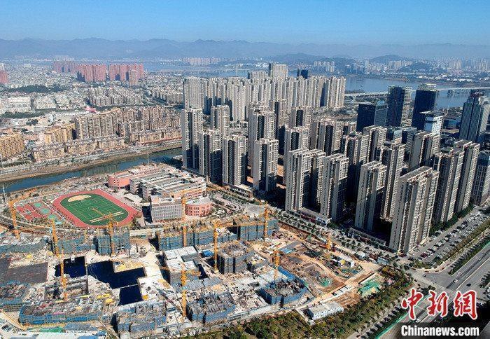 資料圖：航拍一處新建住宅。 <a target='_blank' href='/'><p  align=