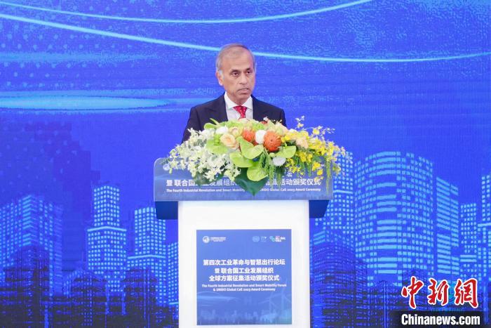 聯合國駐華協調員常啟德發(fā)表演講。
