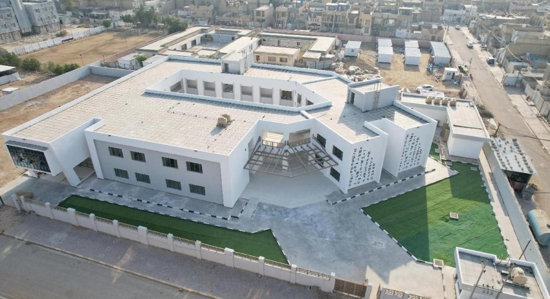 中國(guó)電建承建了679所伊拉克示范學(xué)校。圖為已經(jīng)竣工的伊拉克瓦西特省第20號(hào)學(xué)校。趙沖攝 中國(guó)電建供圖