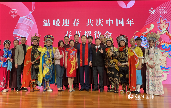 當(dāng)?shù)貢r(shí)間2月5日晚，中國(guó)駐美國(guó)大使館舉辦僑學(xué)界專場(chǎng)春節(jié)招待會(huì)。 人民網(wǎng)記者 李志偉攝