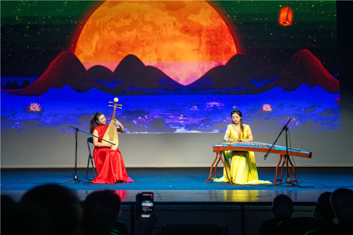  現(xiàn)場(chǎng)表演。中國(guó)駐希臘大使館供圖
