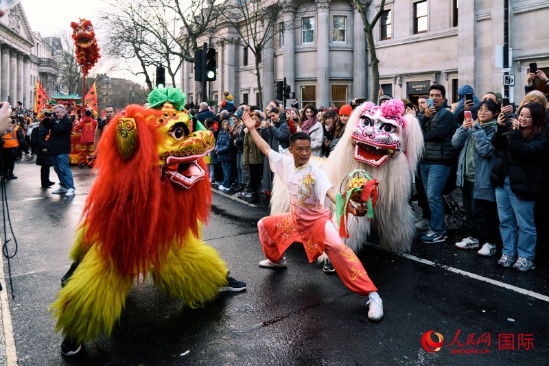 倫敦新春慶典現(xiàn)場(chǎng)。人民網(wǎng) 郭錦標(biāo)、楊浩鵬攝