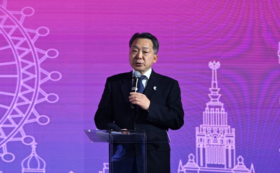 1.中國人民對(duì)外友好協(xié)會(huì)副會(huì)長袁敏道在第四屆“中俄青年同走友誼路”活動(dòng)上致辭。主辦方供圖