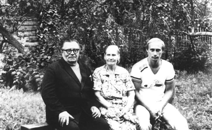 從圣彼得堡到莫斯科，普京從政大事記：下一個(gè)六年怎么走？