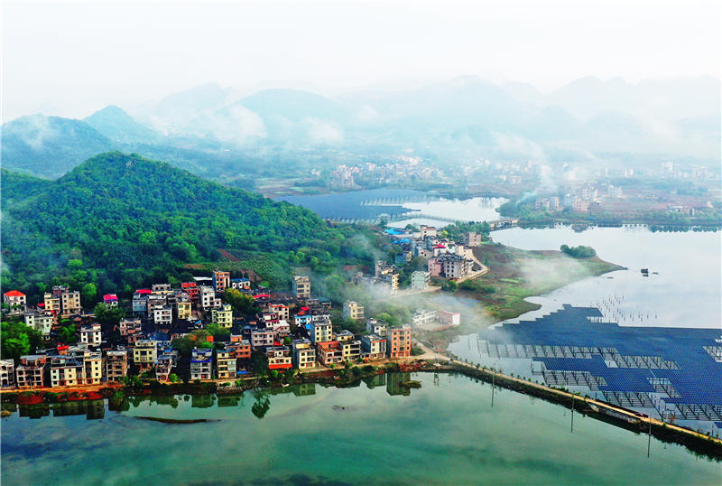 湖南省郴州市嘉禾縣千家洞水庫風光。黃春濤攝
