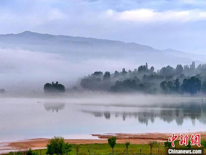 圖為青海黃河流域自然生態(tài)。(資料圖) 李玉峰 攝