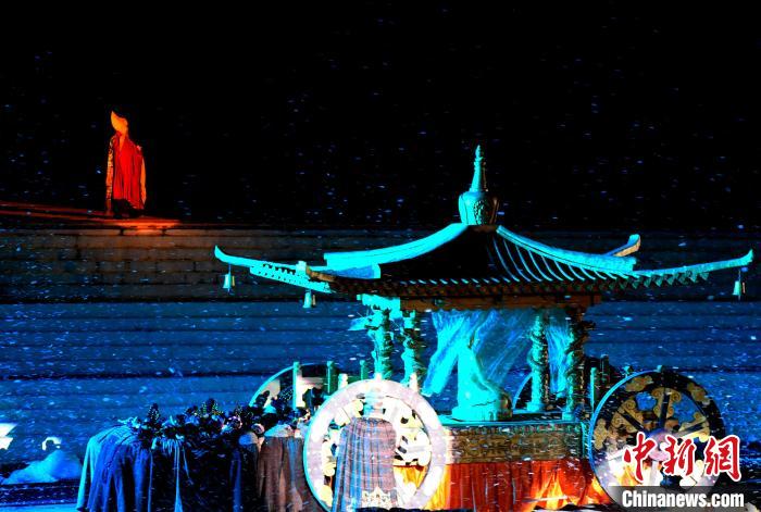 3月17日，西藏拉薩，《文成公主》大型史詩(shī)劇演出現(xiàn)場(chǎng)。　李林 攝