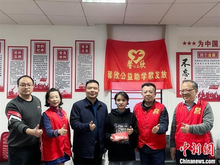 在湘求學(xué)的西藏女孩：“我淋過雨，也想努力為別人撐把傘”