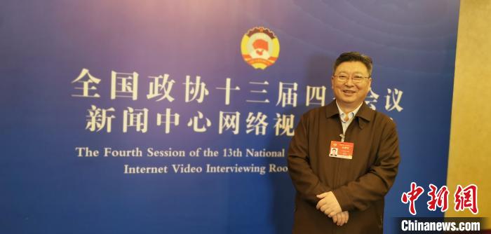 圖為全國政協(xié)委員、青海省統(tǒng)戰(zhàn)部部長公保扎西。受訪者供圖