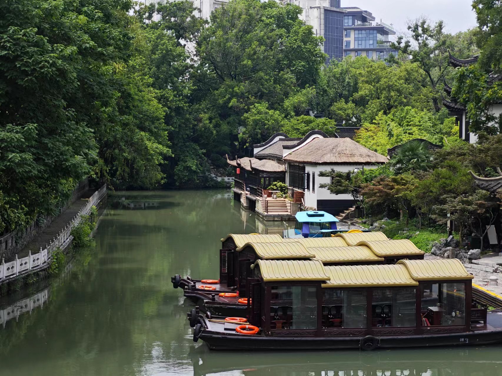 揚(yáng)州大運(yùn)河文化旅游度假區(qū)一角。人民網(wǎng)記者 黃鈺攝