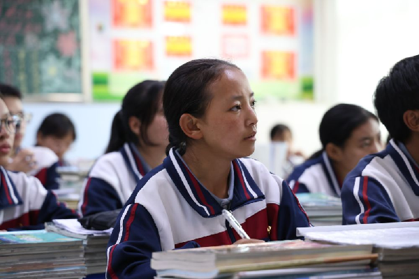 講好中華民族共同體故事，讓網(wǎng)絡(luò)“連心”更“聚心”