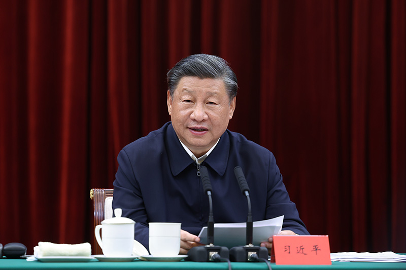 2023年10月12日下午，中共中央總書記、國家主席、中央軍委主席習近平在江西省南昌市主持召開進一步推動長江經(jīng)濟帶高質量發(fā)展座談會并發(fā)表重要講話。新華社記者 鞠鵬 攝