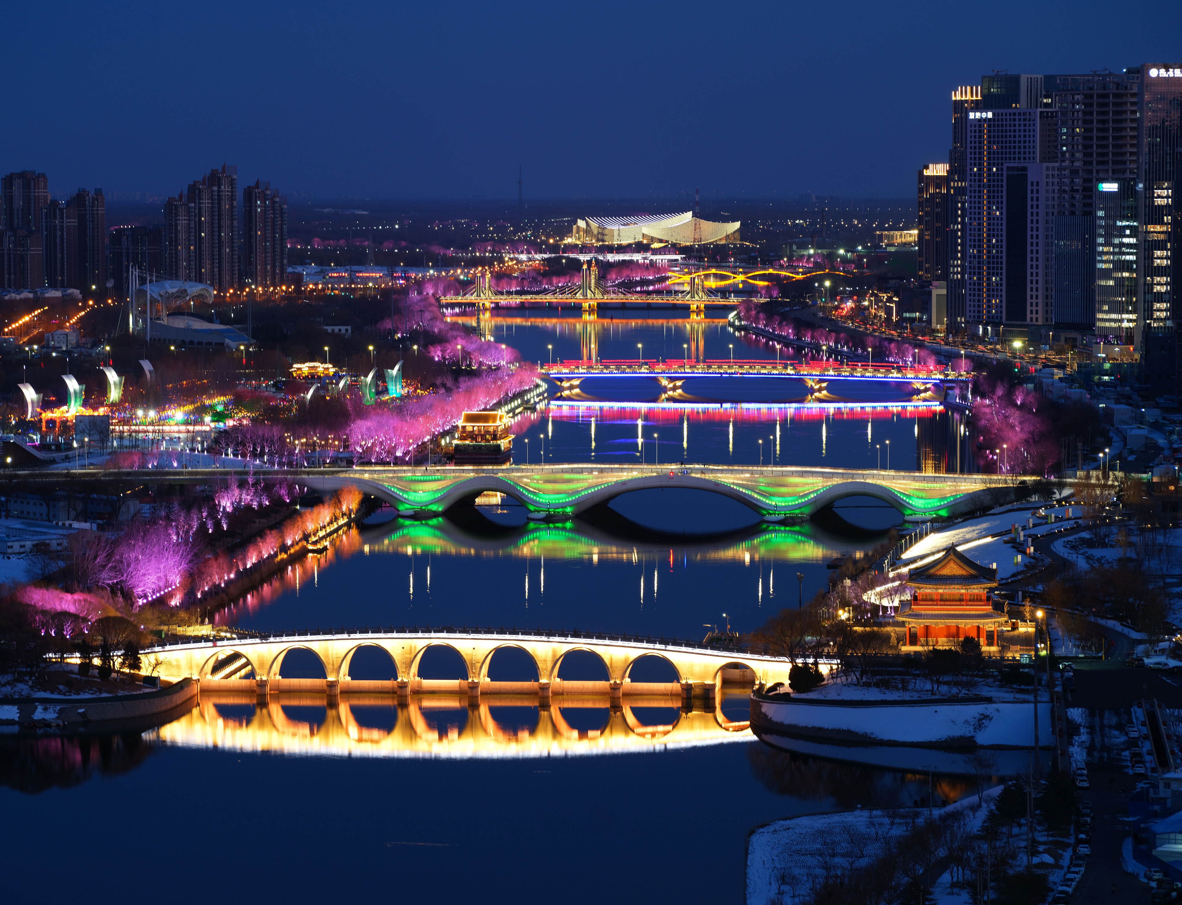2024年2月22日，京杭大運(yùn)河北京通州段夜景。
