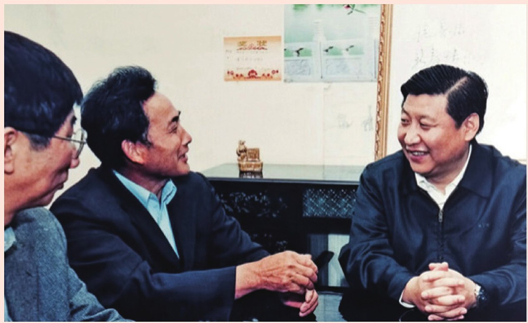 2003年4月24日，時任浙江省委書記習(xí)近平在浙江下姜村調(diào)研。
