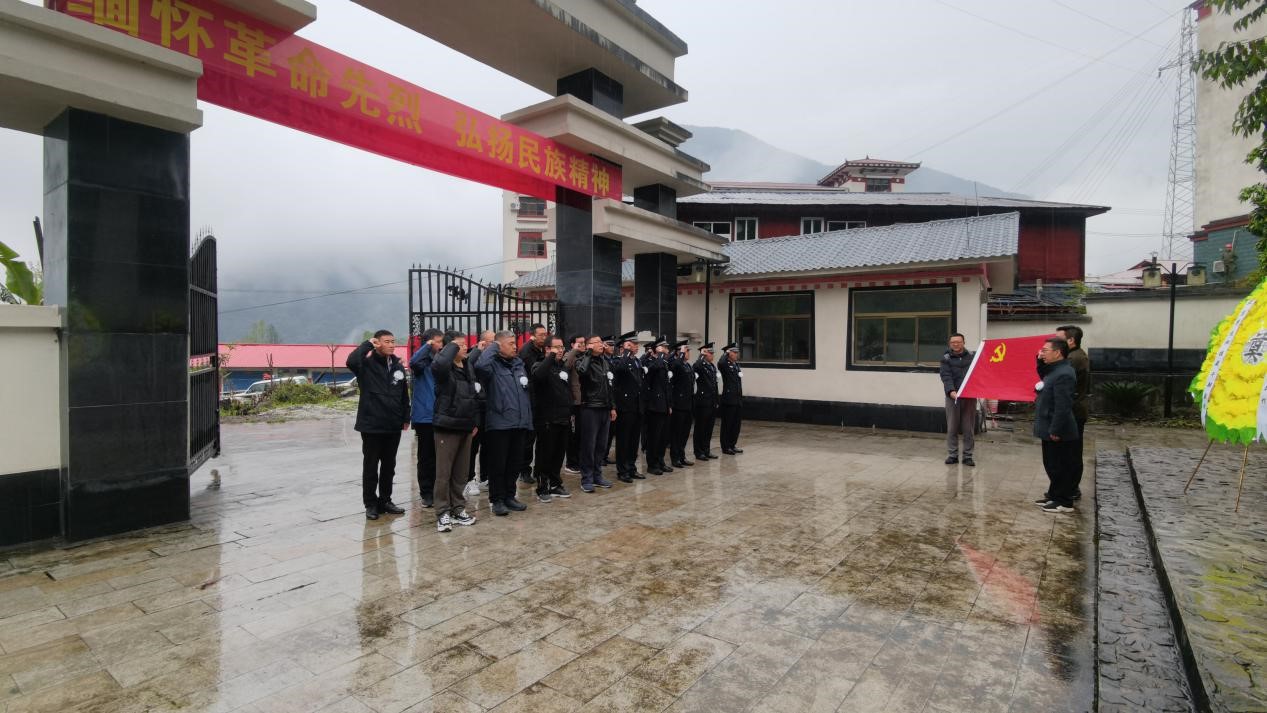 學黨史祭英烈強動力，扎實走好援藏路