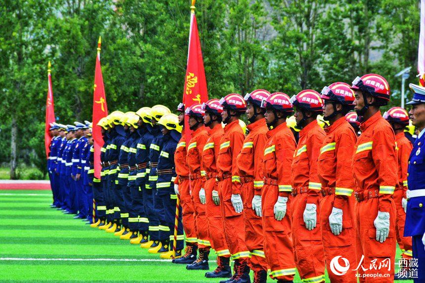 誓師大會(huì)現(xiàn)場(chǎng)。人民網(wǎng) 李海霞 攝