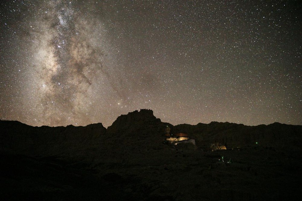 阿里暗夜星空。旦真次旦攝