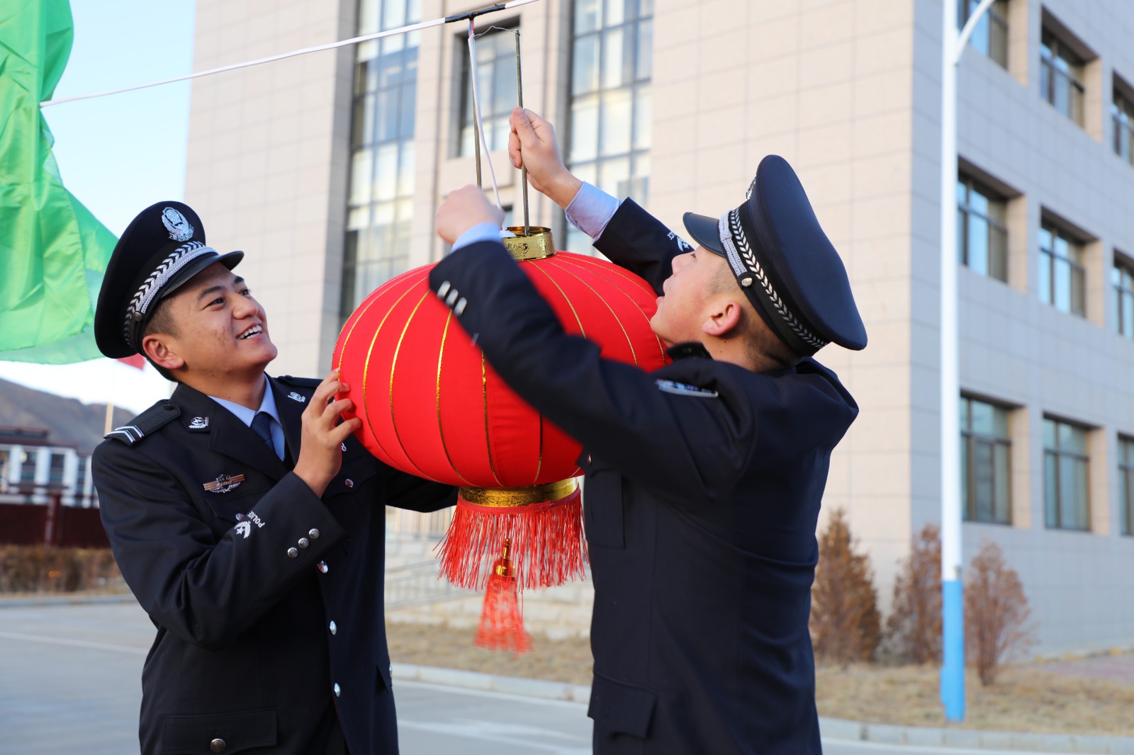 （要聞 新媒體）雪域邊關的他們，是歸途的(4189296)-20230122091651.jpg