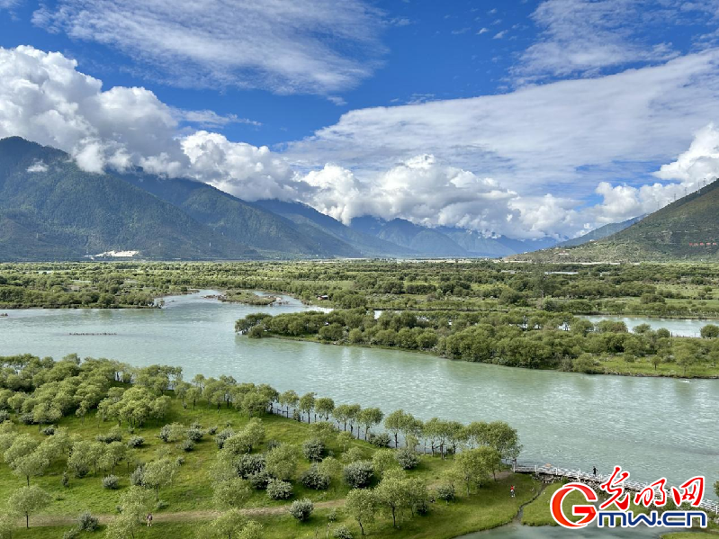 我們的家園丨【組圖】 綠水青山入畫，“金山銀山”筑起