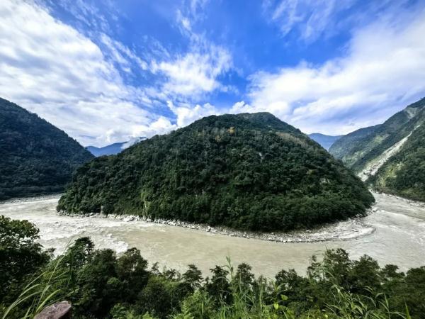 幾代建設(shè)者，歷經(jīng)半個多世紀完成！這是一條怎樣的公路？